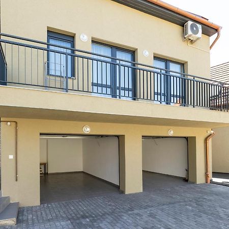 Star Apartman Eger Luaran gambar