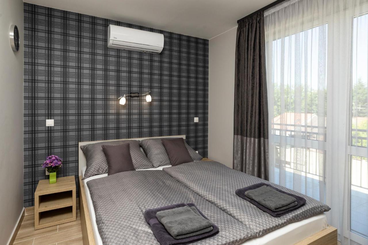 Star Apartman Eger Luaran gambar